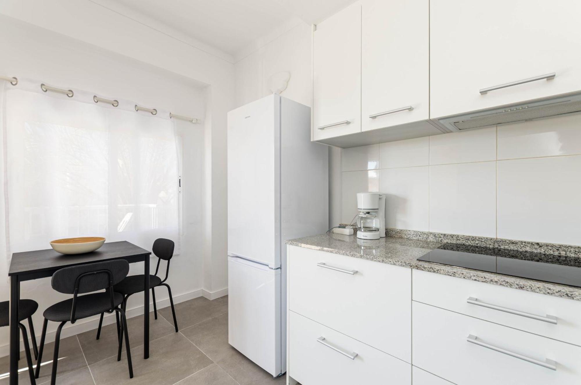 Yourhouse Monges Apartment With Balcony Кан Пикафорт Екстериор снимка